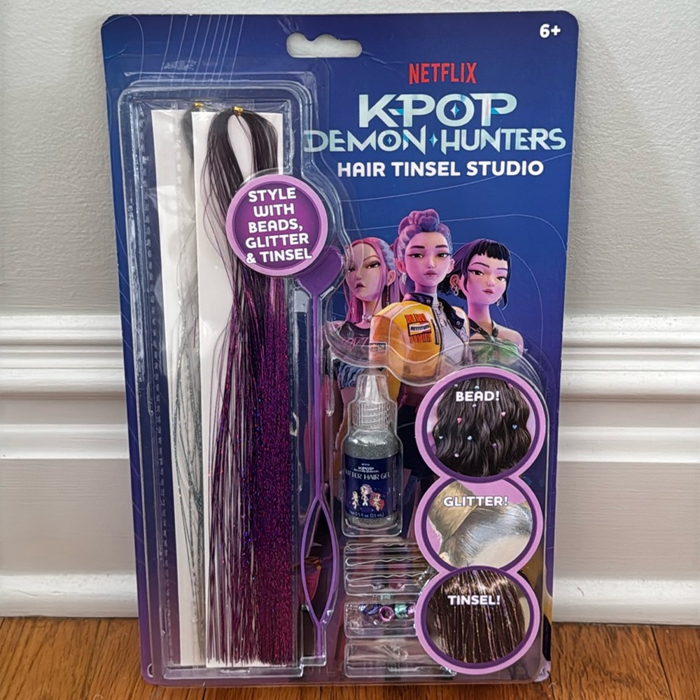 Netflix K-POP Demon Hunters Hair Tinsel Studio - Purple and Silver Accents NIB
